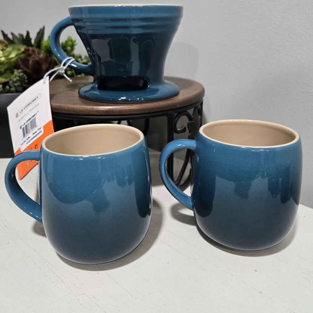 Deep Teal Pour Over Coffee Maker Cone & 2 Heritage Mugs Le Creuset RETIRED COLOR - Picture 2 of 12